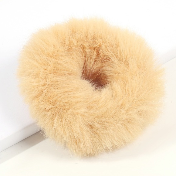 🔥 5 Piece Fur Hair Ties - Picture 4 of 8